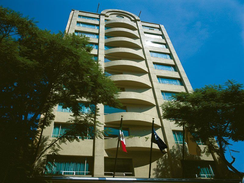 Eurostars Zona Rosa Suites Mexico City Exterior photo Embassy of Chile in Lima