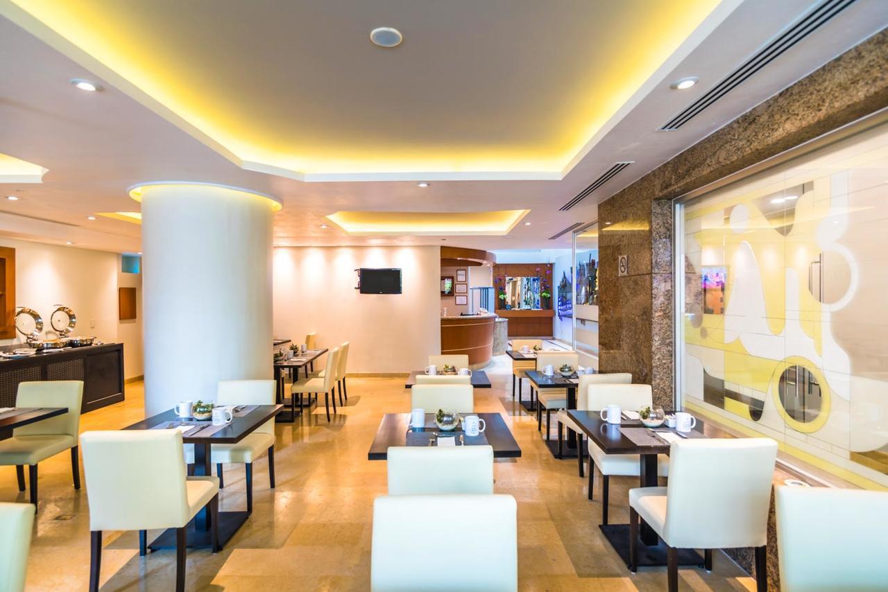 Eurostars Zona Rosa Suites Mexico City Exterior photo The lounge at the airport